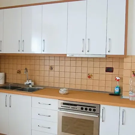 Lira's Apartment Golem (Tirana)
